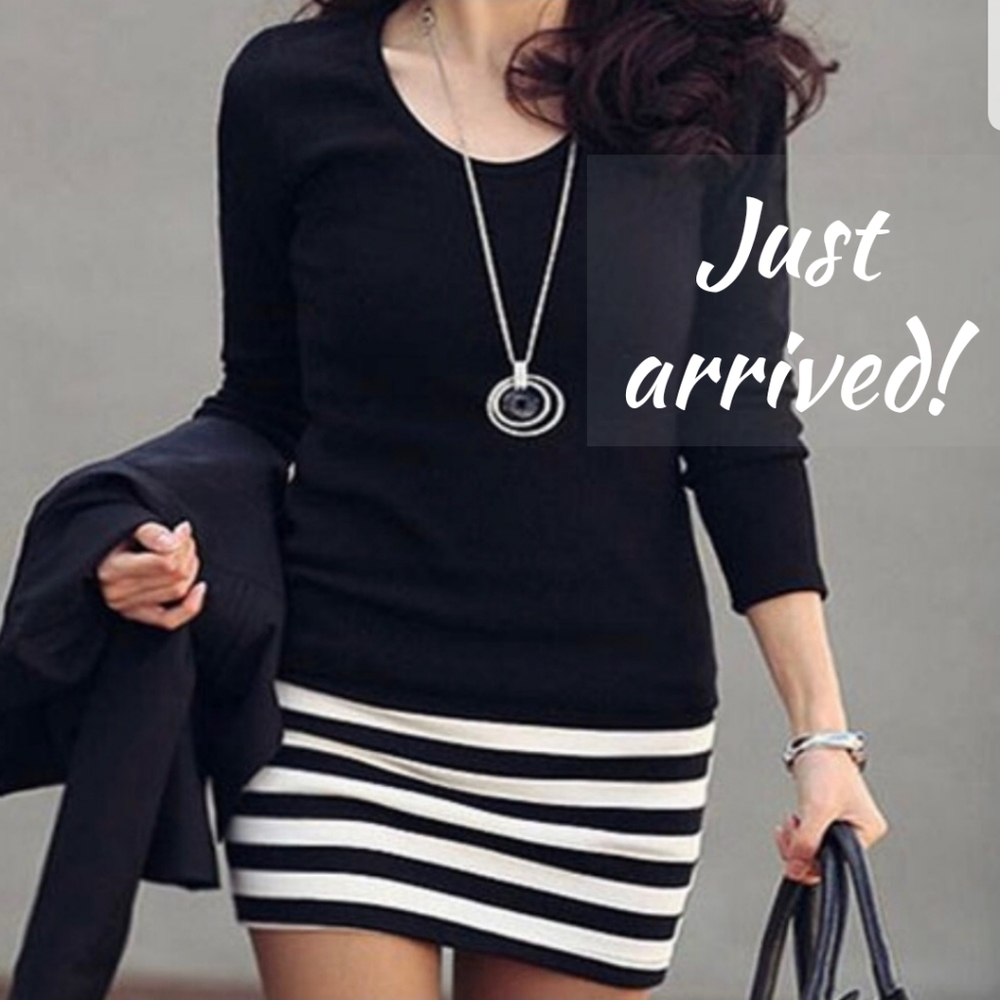 🆕️ *FINAL* SEXY BodyCon B/W Mini dress
